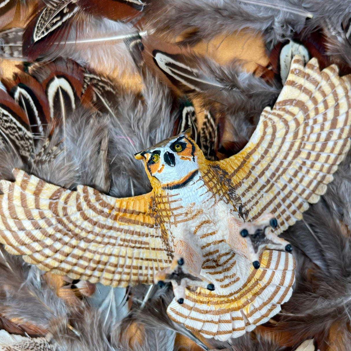 Safari Ltd. Great Horned Owl Figurine - Detailed 5.5" Plastic Model Figure - Fun Educational Play Toy for Boys, Girls & Kids Ages 3+