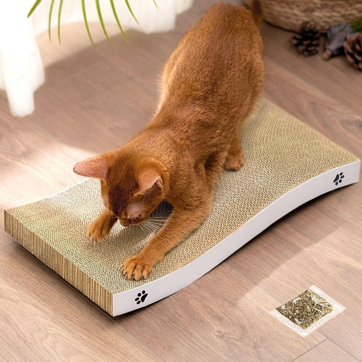 Cat Scratcher, Durable Scratch Pad, Corrugated Cardboard Scratching Board for Indoor Cats, Heavy Duty, Double-Sided Usability, Recyclable, with Catnip